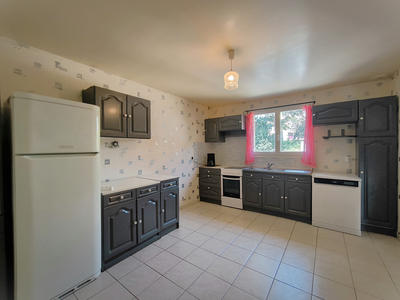 Maison - 96 m² - 5 pièces