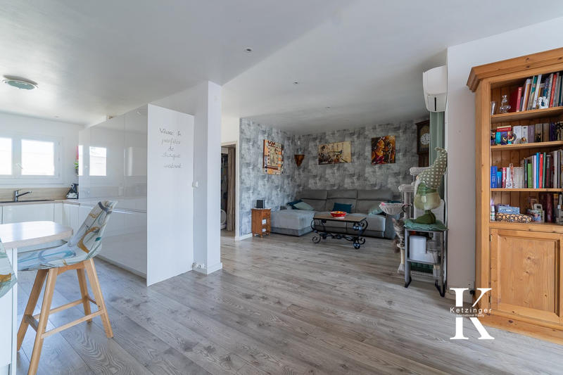 Maison - 179 m² - 7 pièces