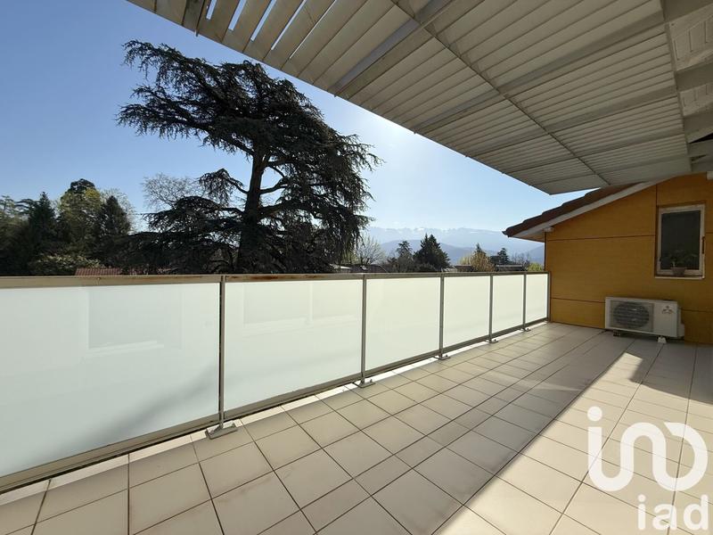 Appartement - 94 m² - 4 pièces