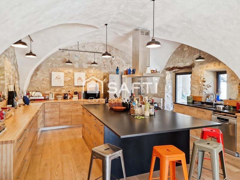 Bastide - 363 m² - 14 pièces