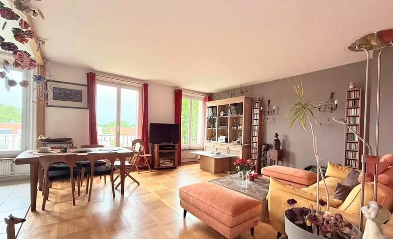 Appartement - 102 m² - 5 pièces