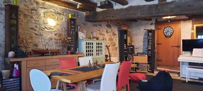 Maison - 87 m² - 4 pièces