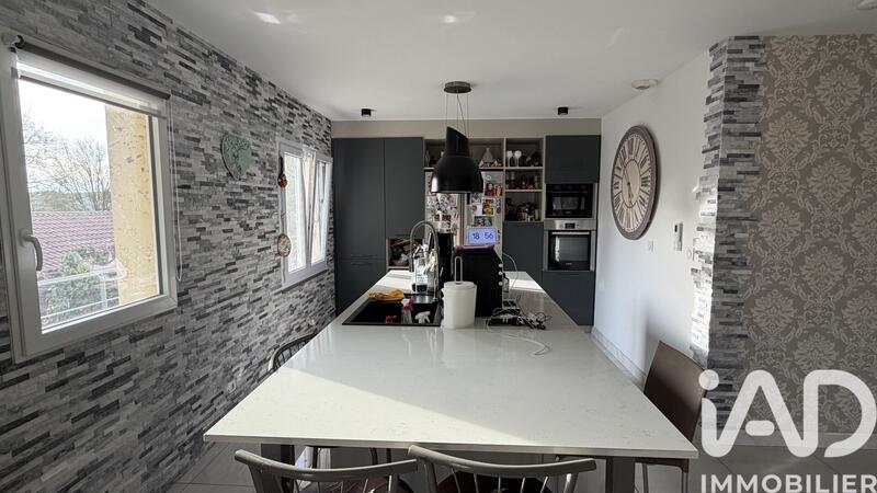 Maison - 155 m² - 7 pièces