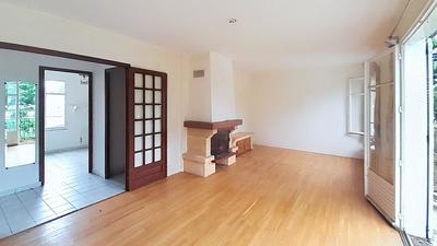 Appartement - 92 m² - 5 pièces