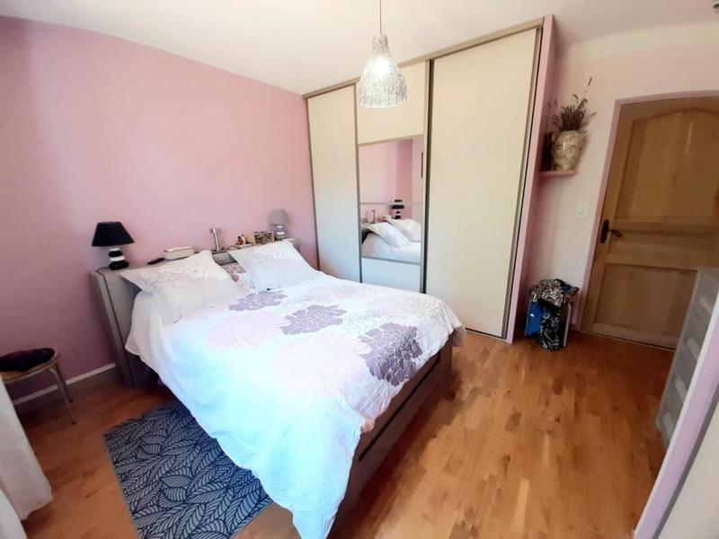 Maison - 210 m² - 9 pièces