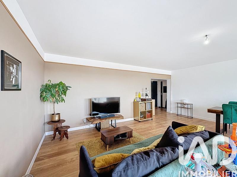 Appartement - 100 m² - 5 pièces