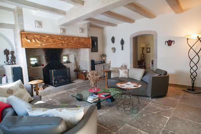 Maison - 304 m² - 9 pièces