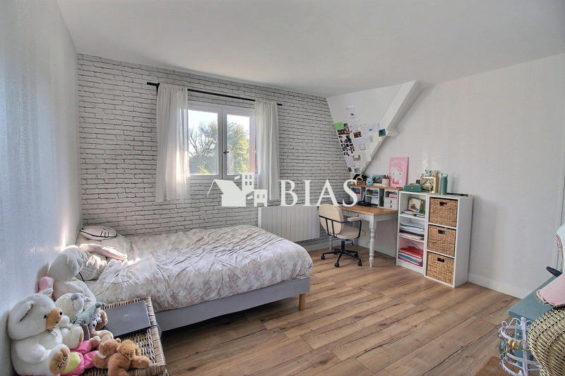 Maison - 151 m² - 6 pièces