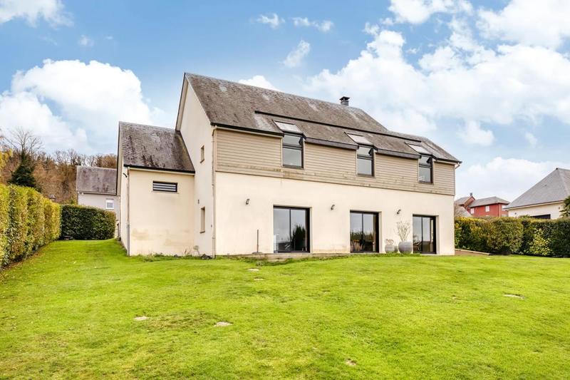 Maison - 128 m² - 5 pièces