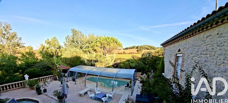 Maison - 450 m² - 15 pièces