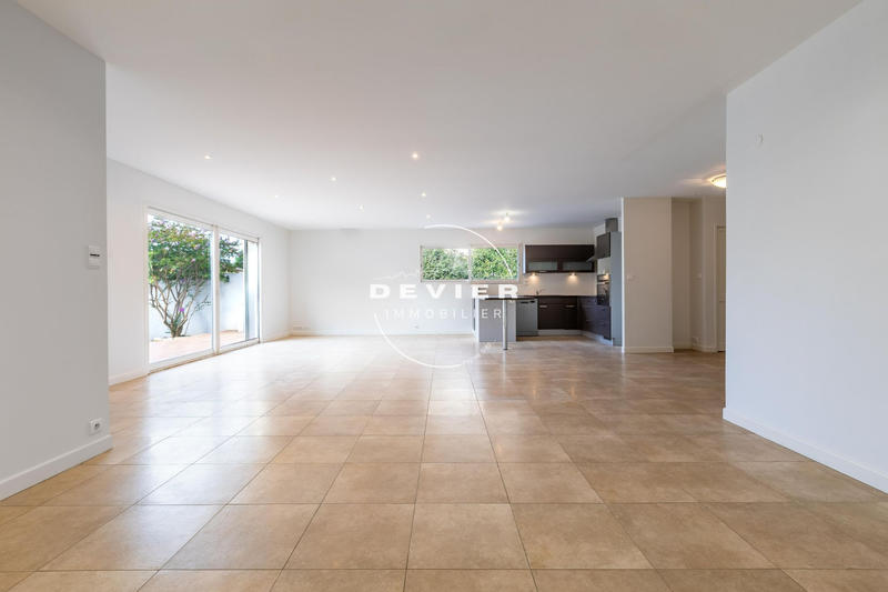 Villa - 140 m² - 5 pièces