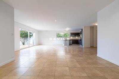 Villa - 140 m² - 5 pièces