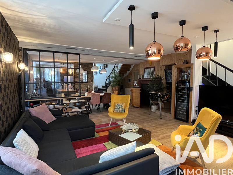 Maison de ville - 196 m² - 6 pièces