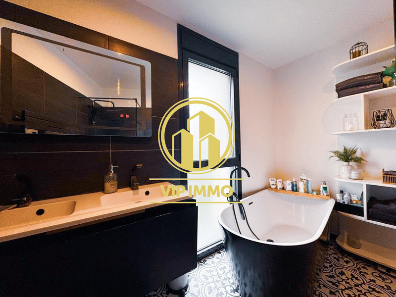 Maison - 120 m² - 7 pièces