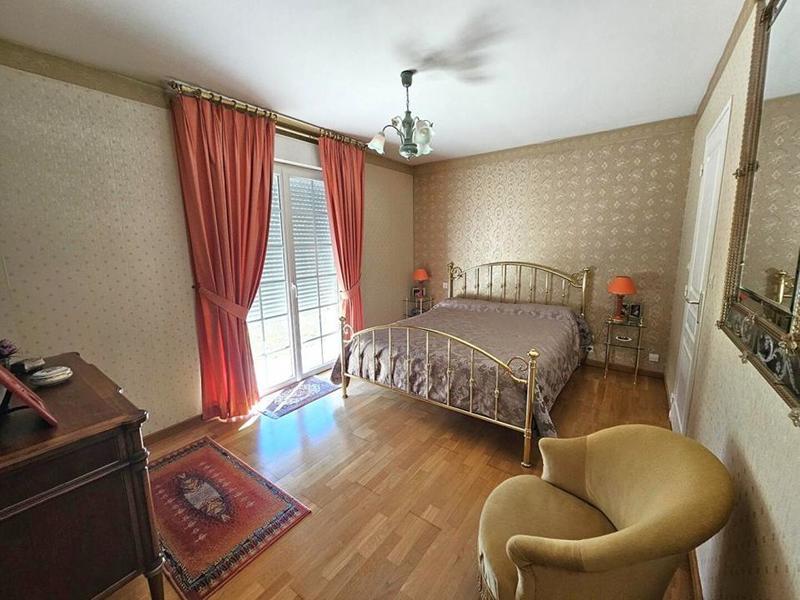 Maison - 121 m² - 5 pièces