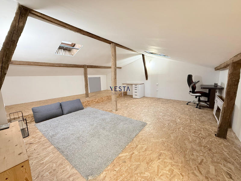 Appartement - 77 m² - 2 pièces