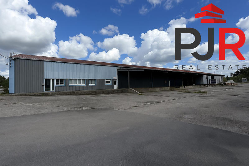 Local d'activités - 1 470 m²