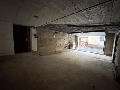 Parking / Garage - 37 m²