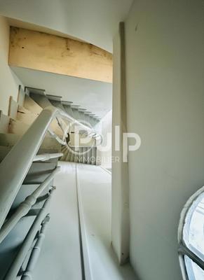 Immeuble - 139 m² - 7 pièces