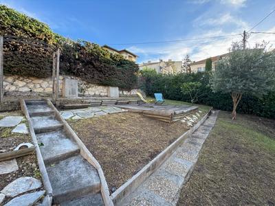 Maison - 182 m² - 5 pièces