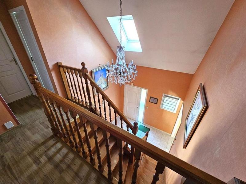 Maison - 121 m² - 5 pièces