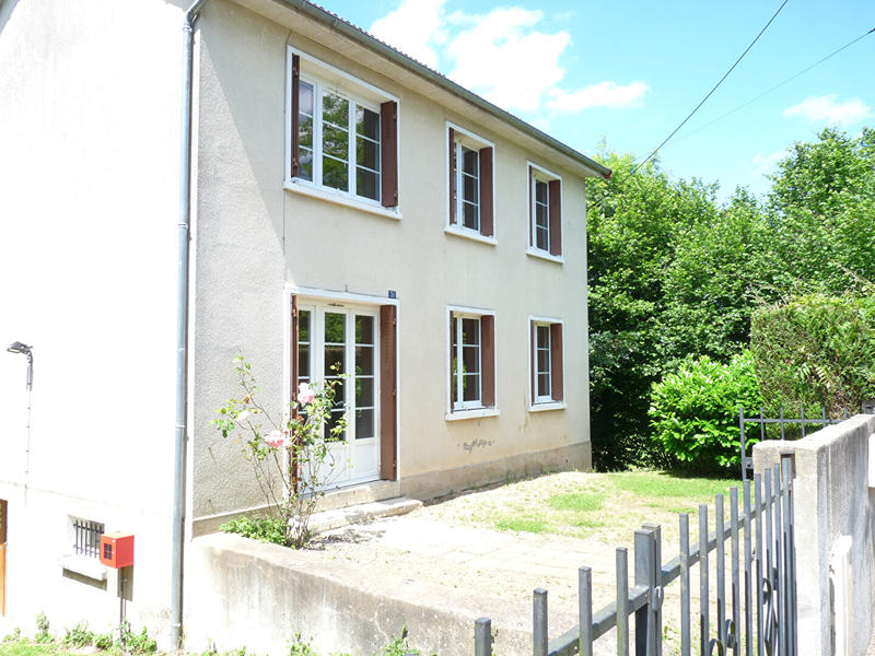 Maison - 95 m² - 5 pièces