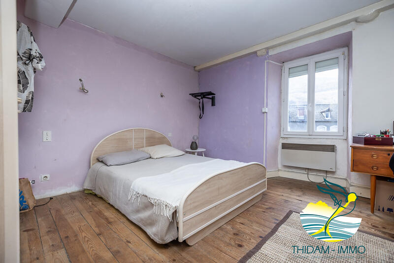 Maison ancienne - 93 m² - 11 pièces