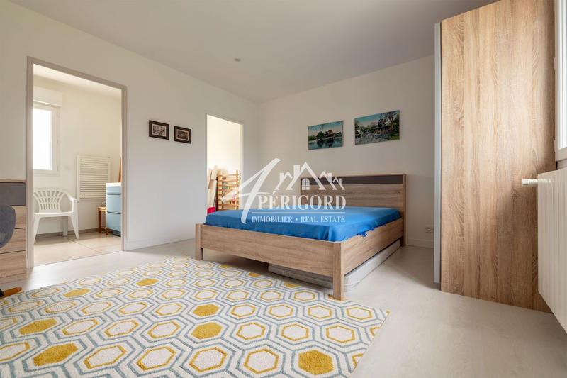 Maison contemporaine - 203 m² - 7 pièces