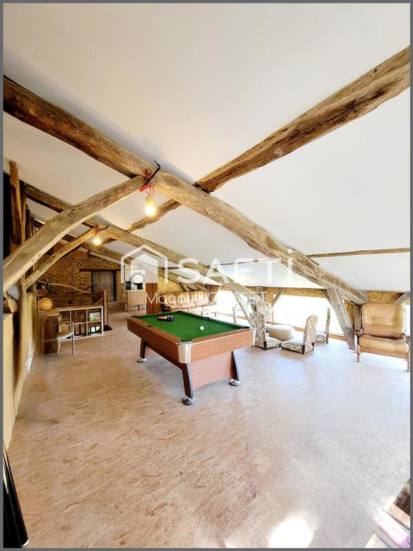 Maison - 248 m² - 7 pièces