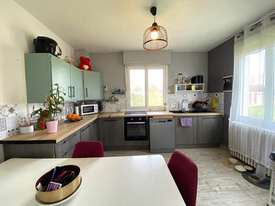 Maison - 105 m² - 6 pièces
