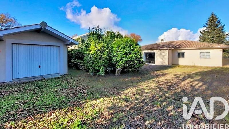 Maison - 140 m² - 5 pièces