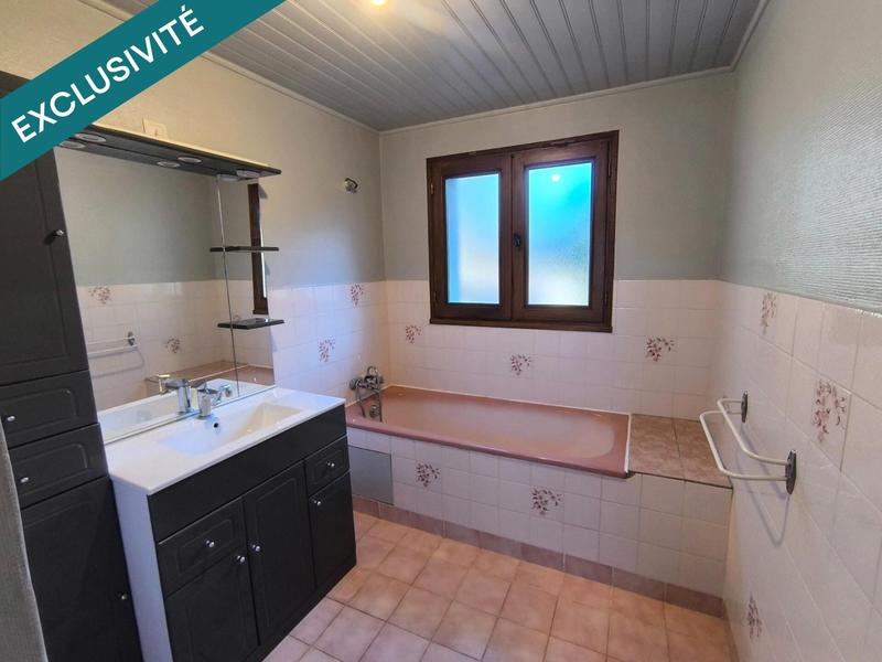 Maison - 93 m² - 5 pièces