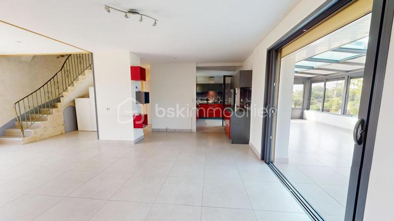 Maison - 150 m² - 7 pièces