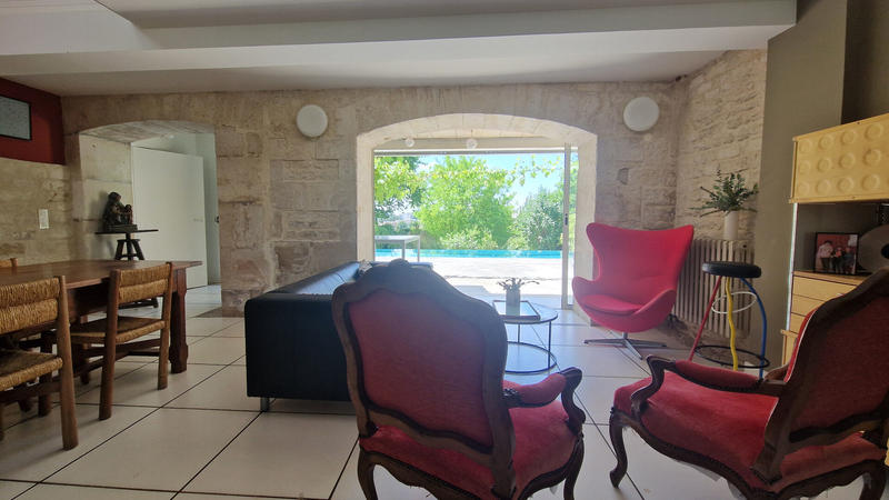 Maison - 205 m² - 9 pièces