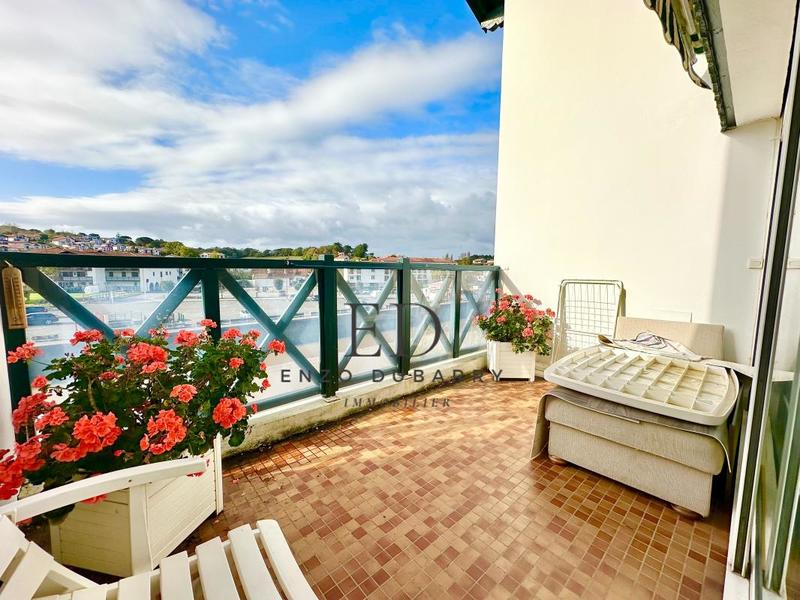 Appartement - 77 m² - 3 pièces