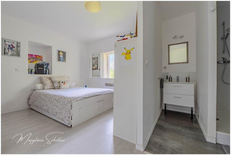 Maison - 250 m² - 8 pièces