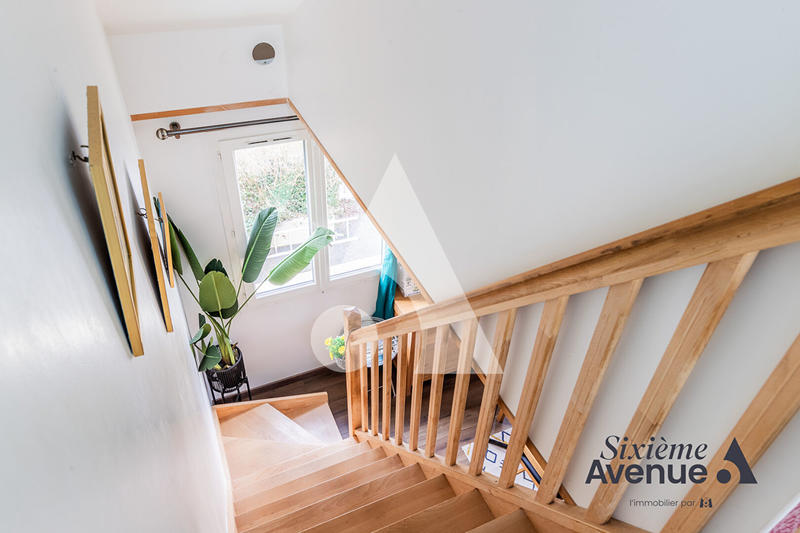 Maison - 96 m² - 5 pièces