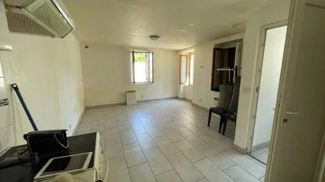 Immeuble - 84 m² - 3 pièces