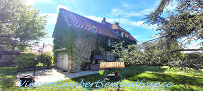 Maison - 140 m² - 6 pièces