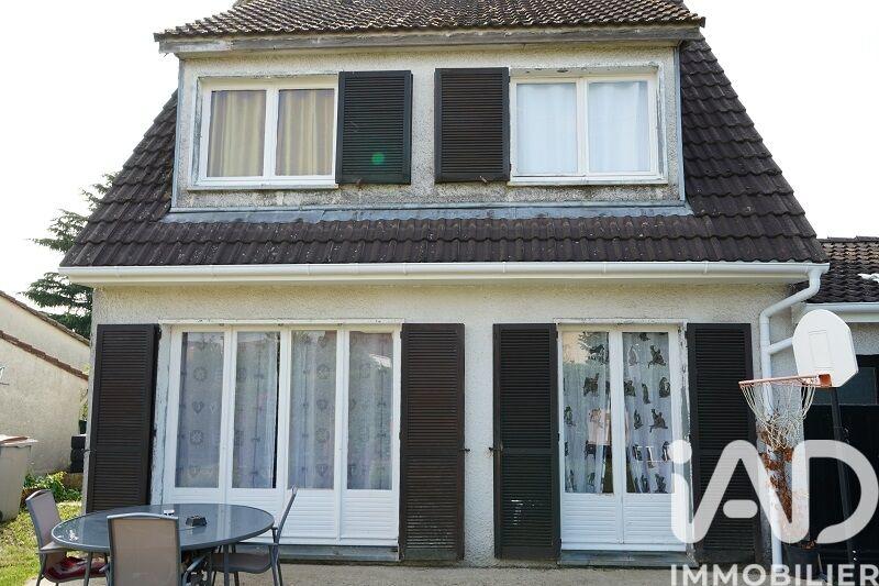 Maison - 90 m² - 5 pièces