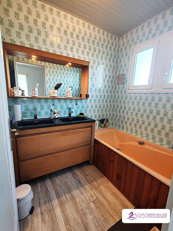 Maison - 140 m² - 7 pièces