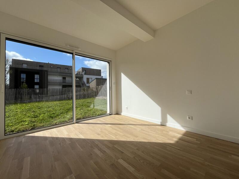 Maison - 104 m² - 4 pièces