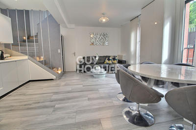 Maison - 138 m² - 6 pièces