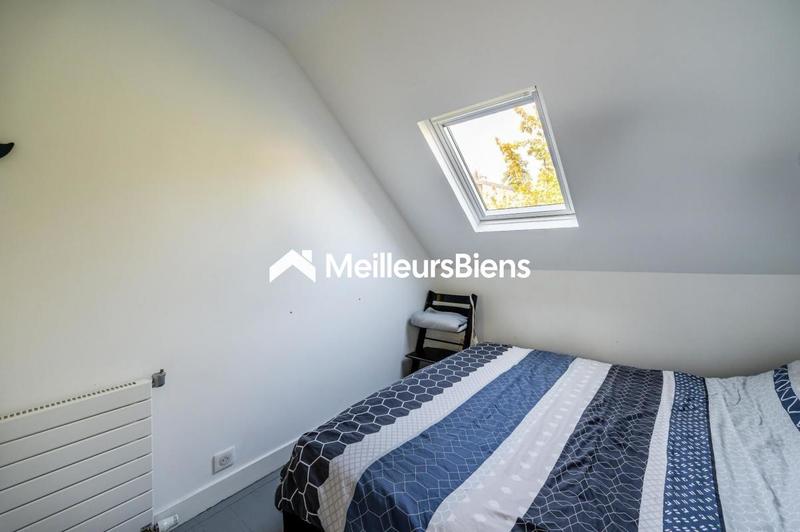 Maison - 140 m² - 8 pièces