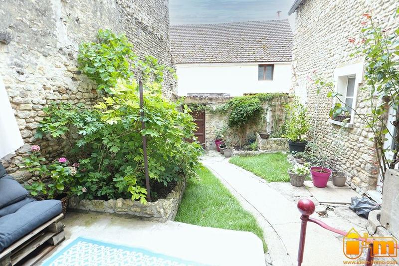 Maison de village - 110 m² - 4 pièces