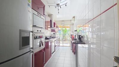 Appartement - 81 m² - 3 pièces