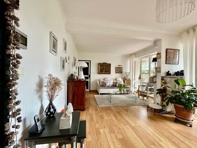 Appartement - 86 m² - 4 pièces