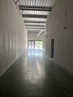 Local commercial - 290 m² - 2 pièces