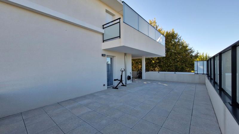 Appartement - 77 m² - 3 pièces