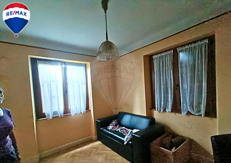 Maison - 122 m² - 7 pièces